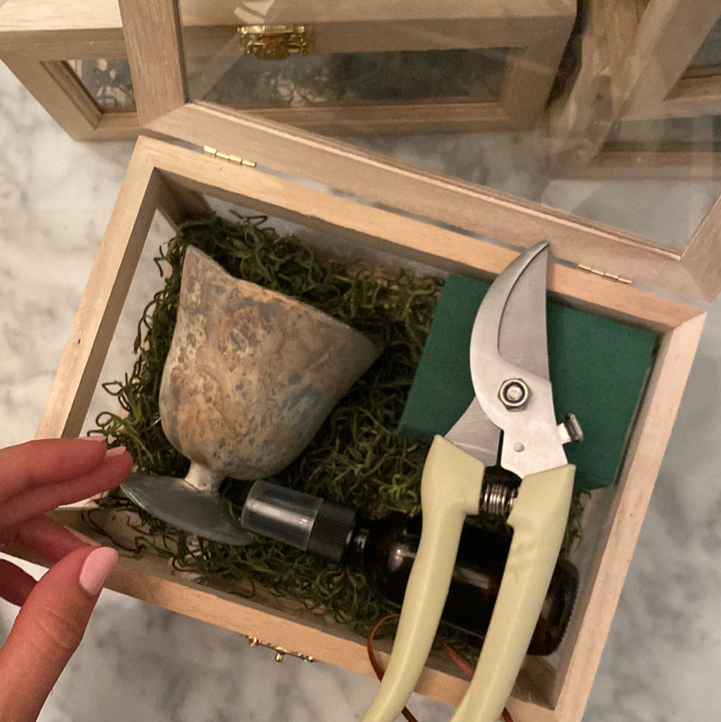 Floral Arranging Creative Kit